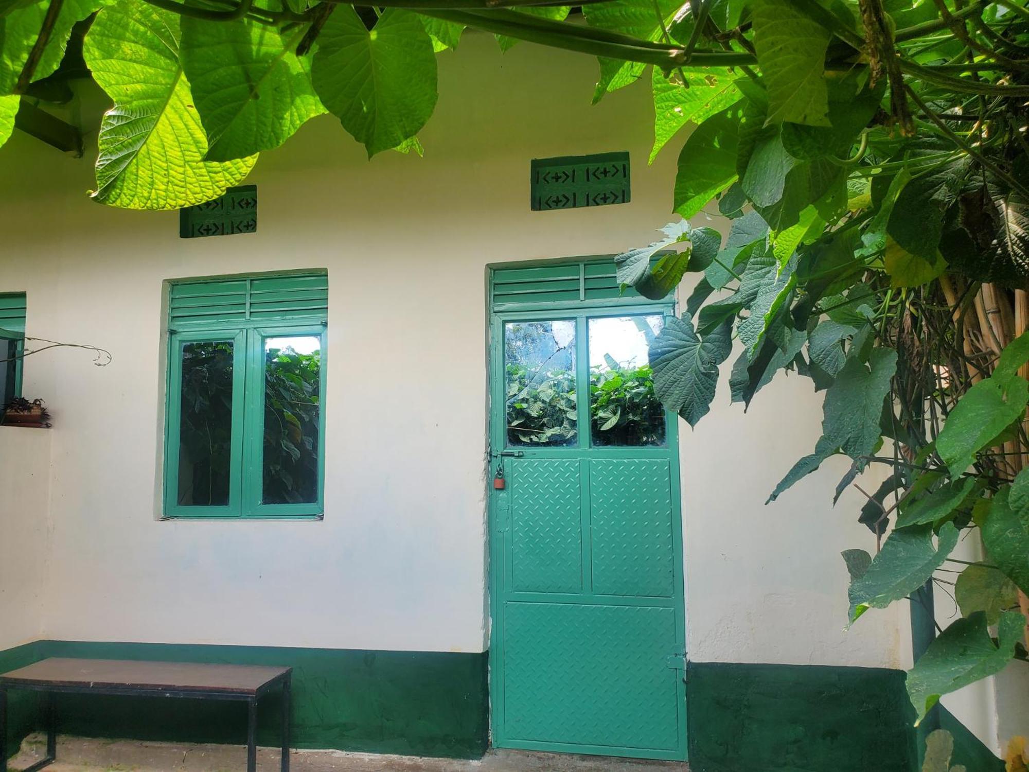 Fort Portal Gaia Eco Hub Bnb المظهر الخارجي الصورة
